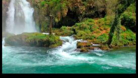 Καταρράκτες Wonders: Cascading Beauty σε φυσικά τοπία