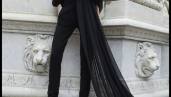 Efortless Glamour: Επαναπροσδιορίζοντας την κομψότητα στην καθημερινή μόδα