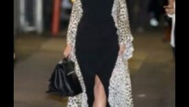 Εορταστικό Fashionista ρόμπα για παραδεχτείτε εντυπωσιάσεις για ιδιαίτερες μεσάνυχτα 5 Festive Fashionista: Κομψά ρούχα για πάρτι για ιδιαίτερες βραδιές