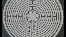 Τα Ιερά Μονοπάτια της Λειτουργίας και Λαβύρινθοι Καλλιτεχνικές Αναπαραστάσεις Γοτθικών Θρησκευτικών Πρακτικών 3 Λειτουργία και Λαβύρινθοι: Καλλιτεχνικές Αναπαραστάσεις σε Γοτθικές Θρησκευτικές Πρακτικές